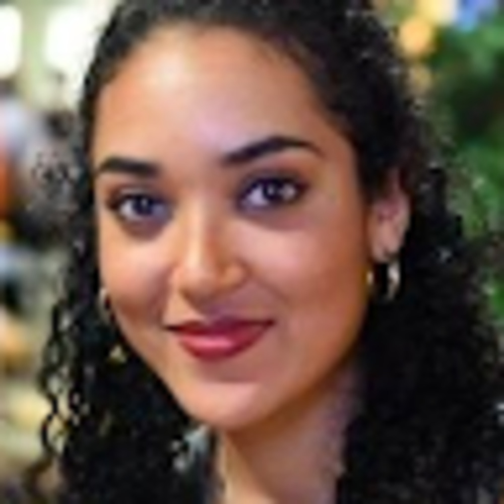 Meet your Posher, Ana